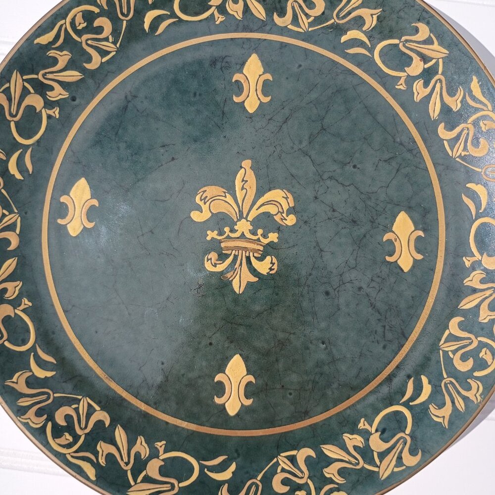 Pair of Andrea by Sadek Decorative Plates Fleur-de-Lis Maroon Green Gold Regal - Picture 6 of 16